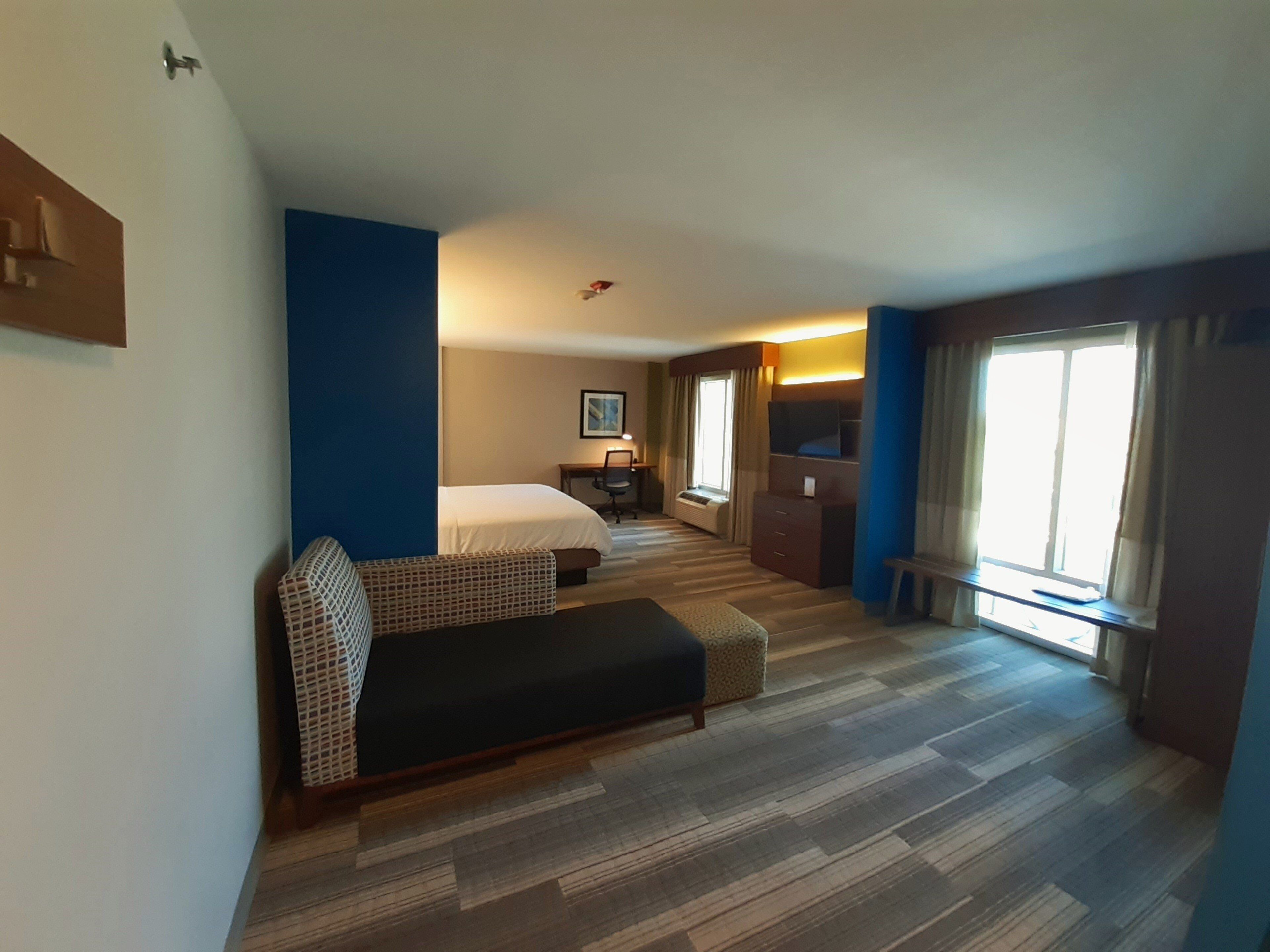 Holiday Inn Express & Suites Trincity Trinidad Airport