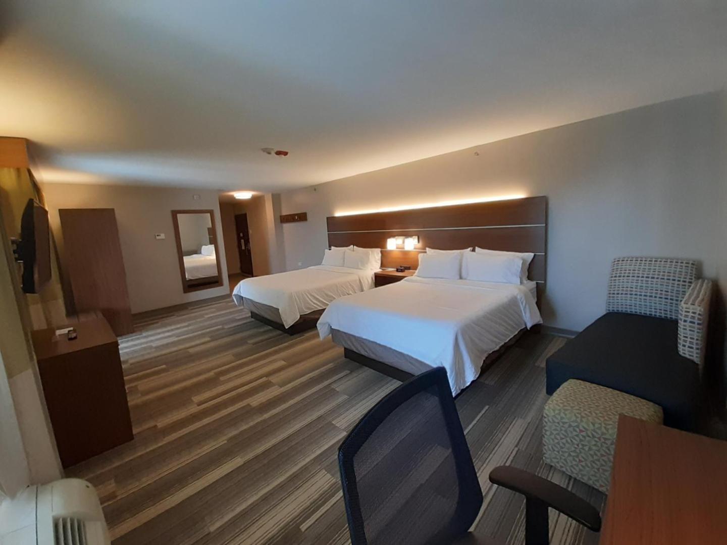 Holiday Inn Express & Suites Trincity Trinidad Airport