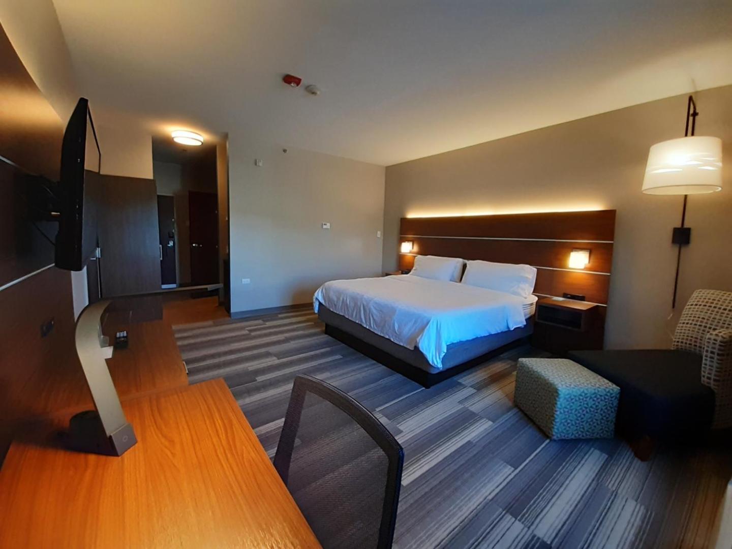 Holiday Inn Express & Suites Trincity Trinidad Airport