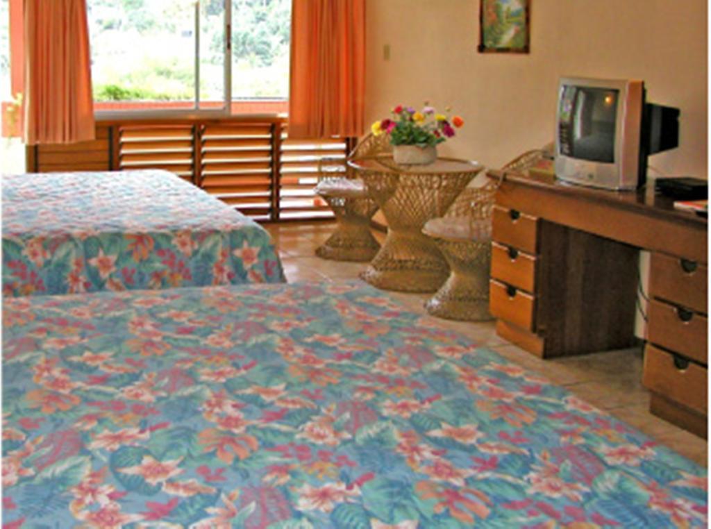 Moniques Guest House
