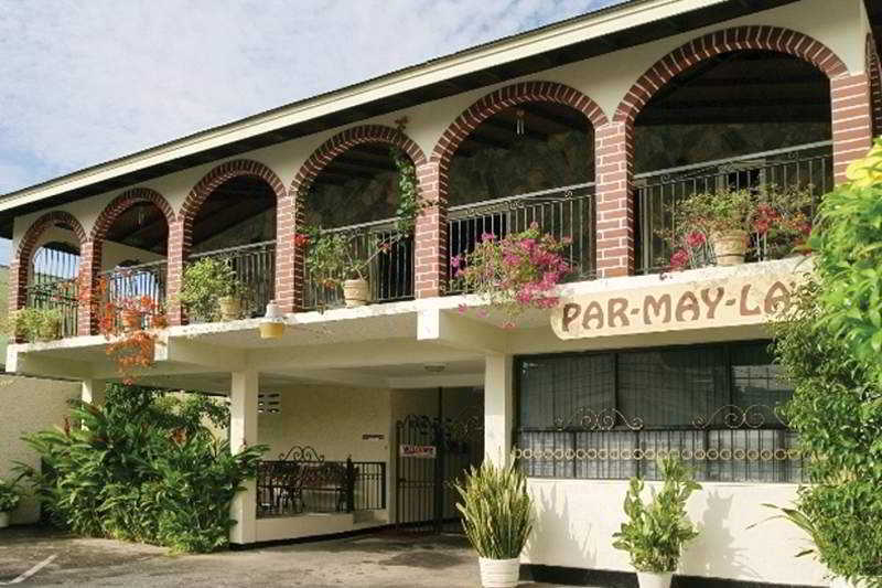 Par May La's Inn