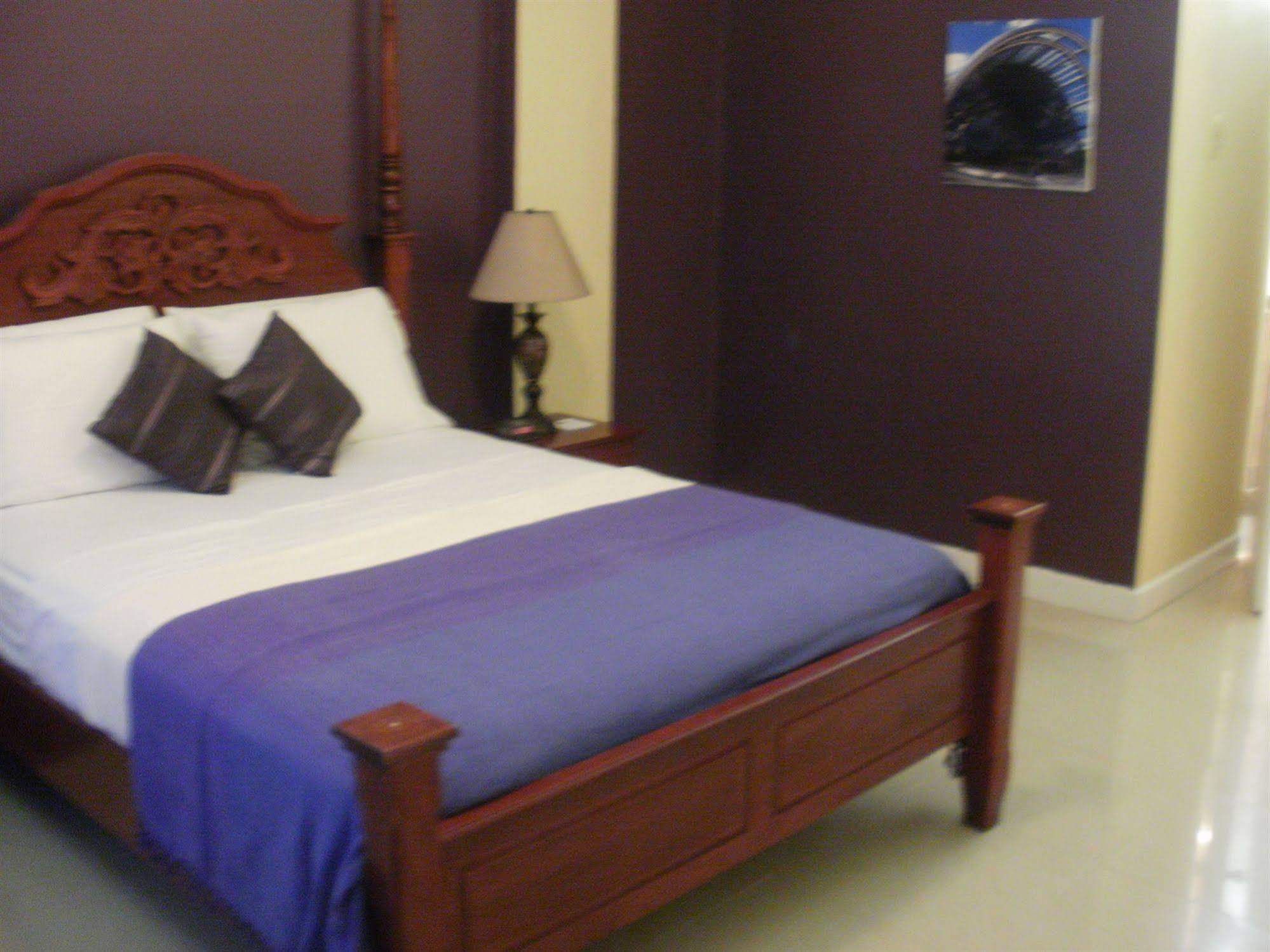 Innflight Suites