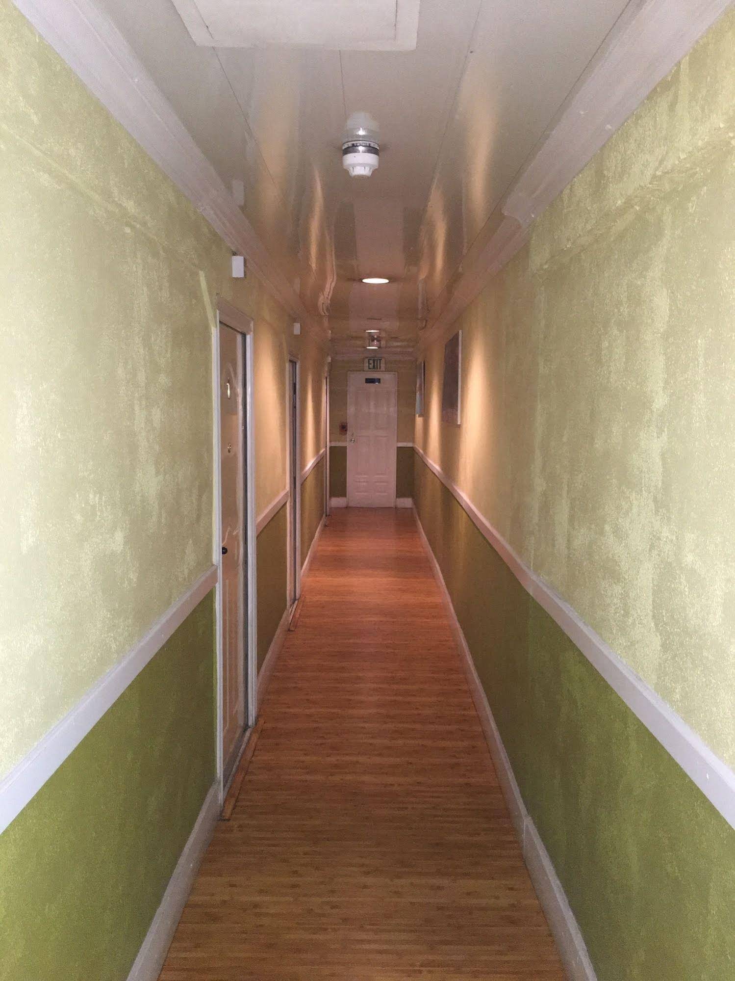 Innflight Suites