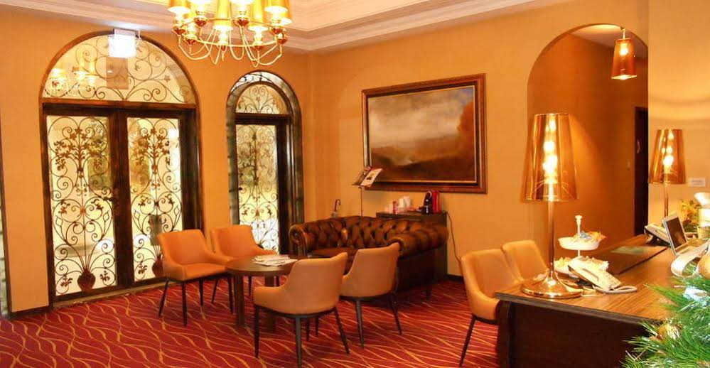 Victoria Star Hotel