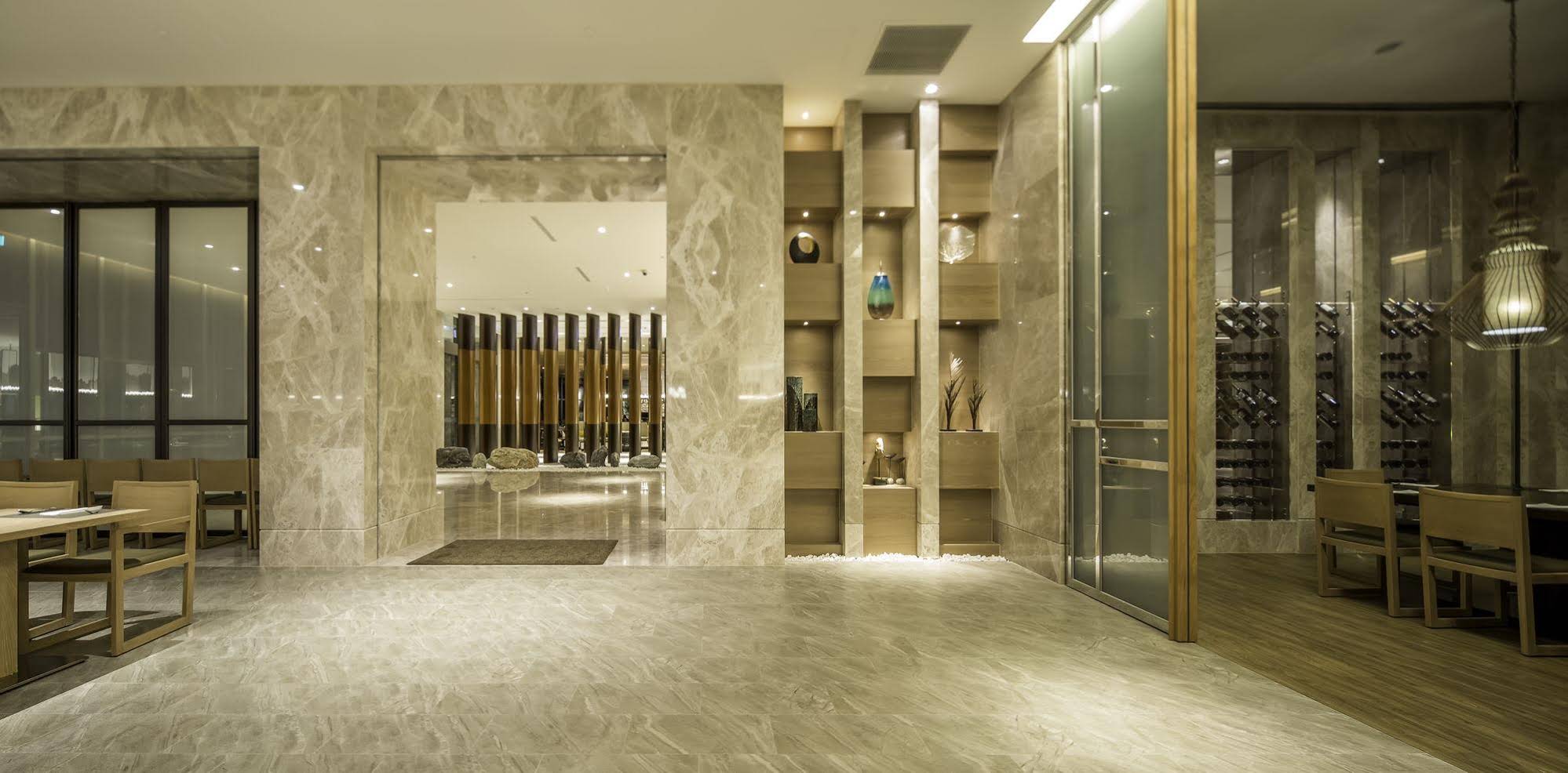 Everrich Golden Lake Hotel