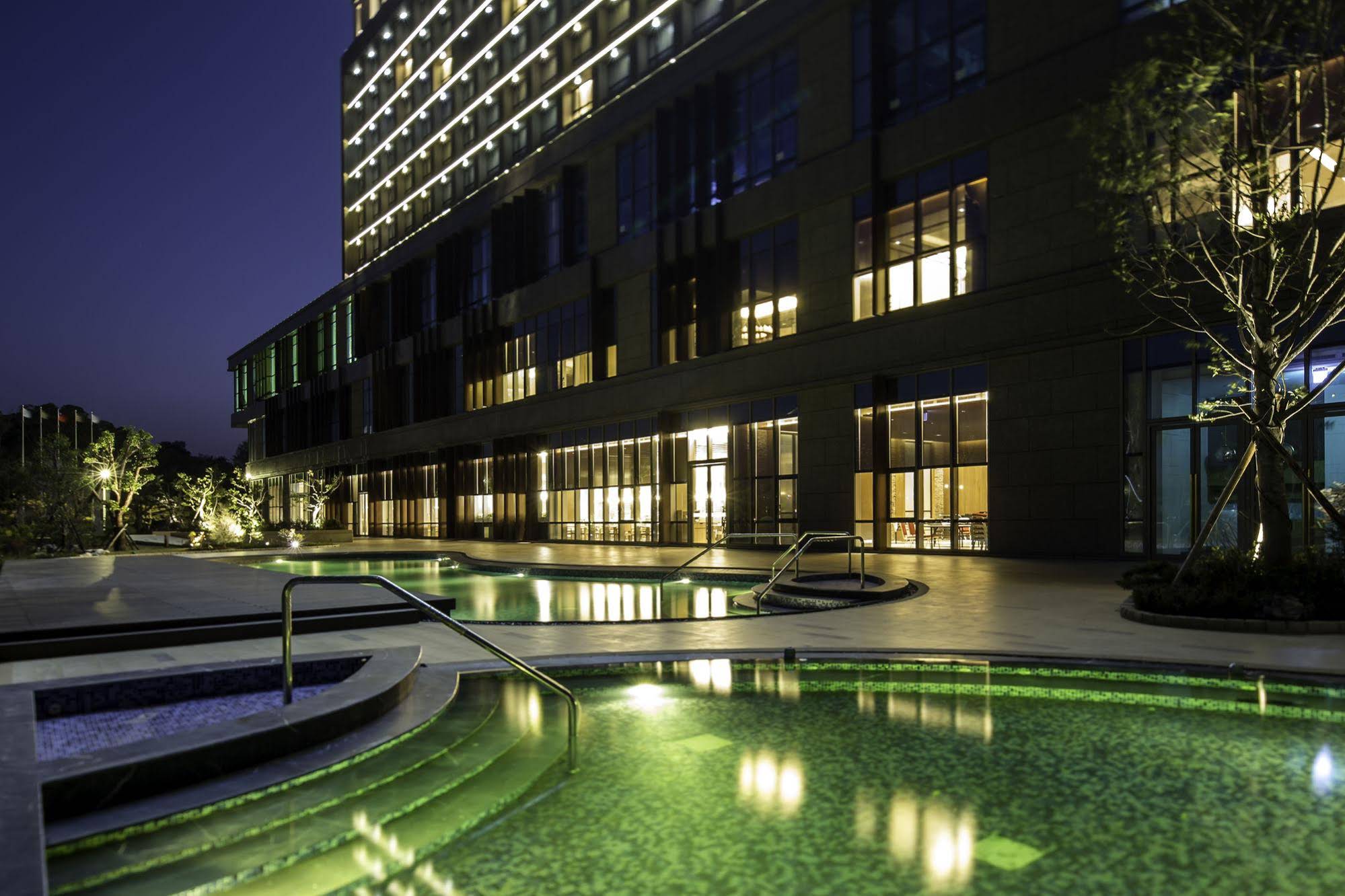 Everrich Golden Lake Hotel