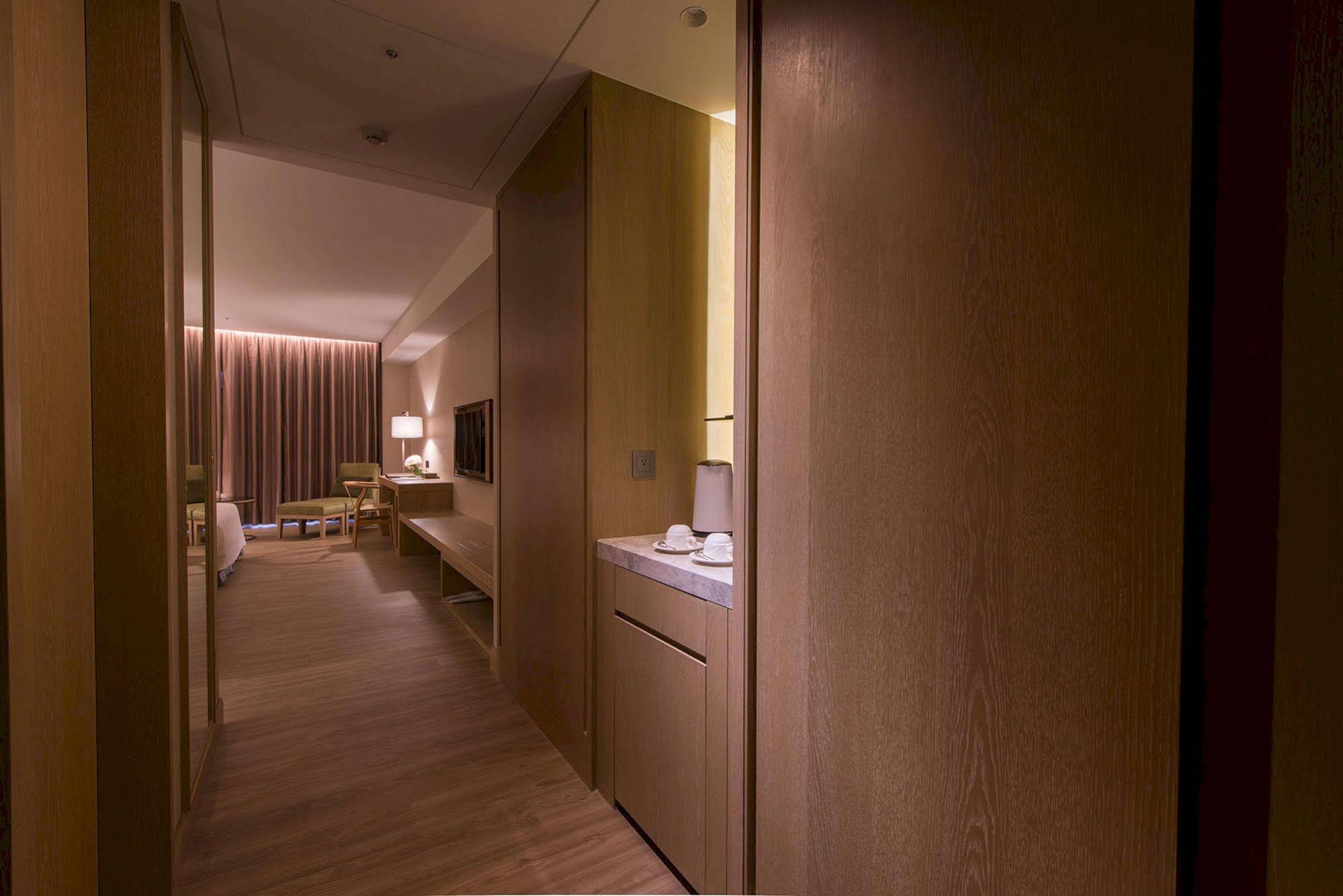 Everrich Golden Lake Hotel