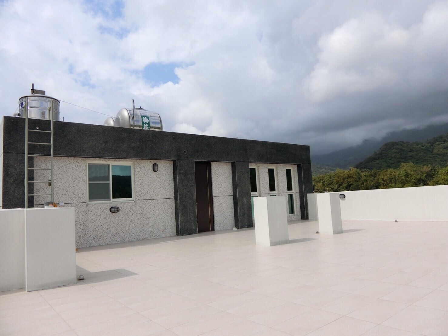 Taitung Crabs House