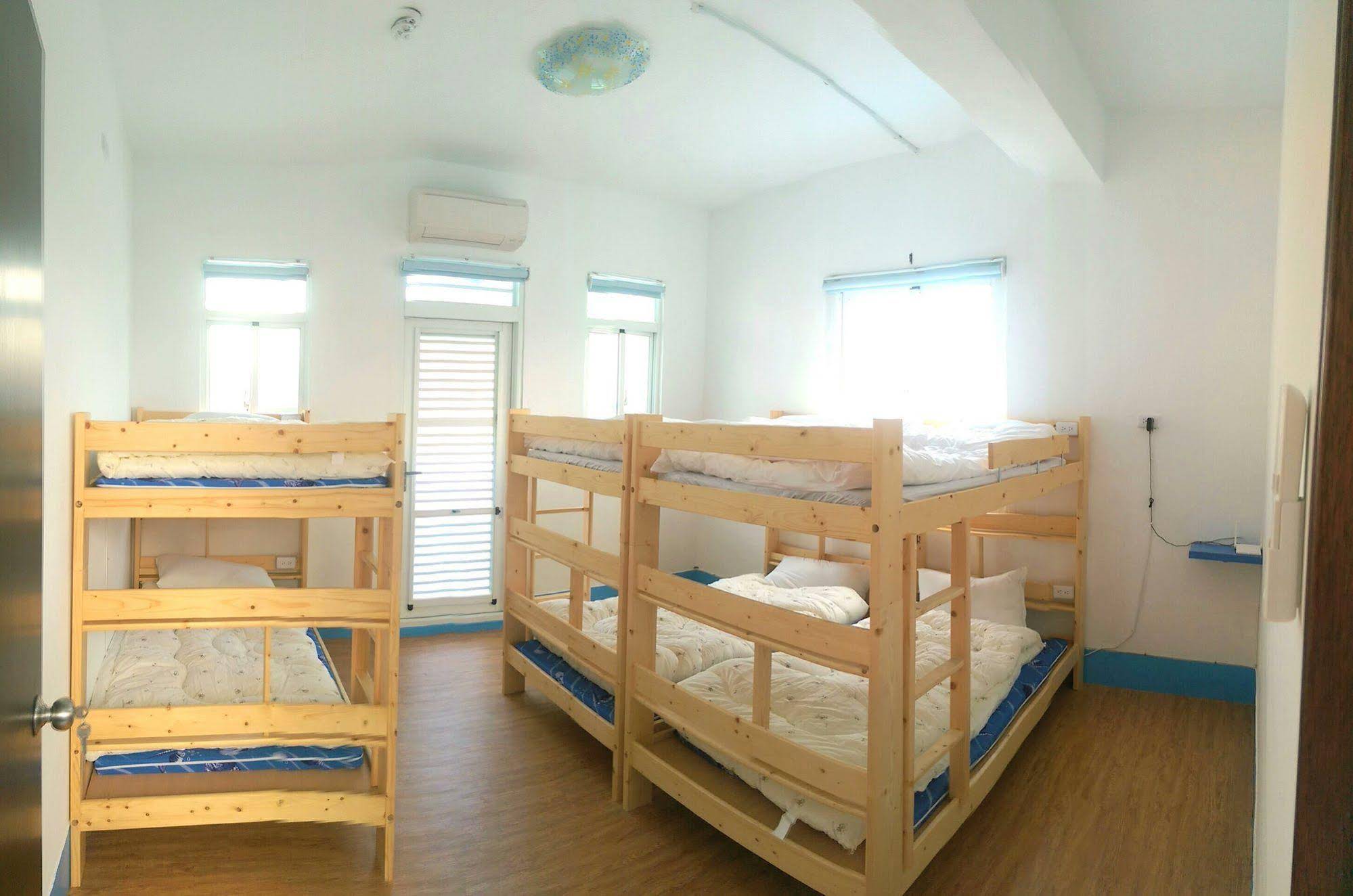 Simple Travel Hostel