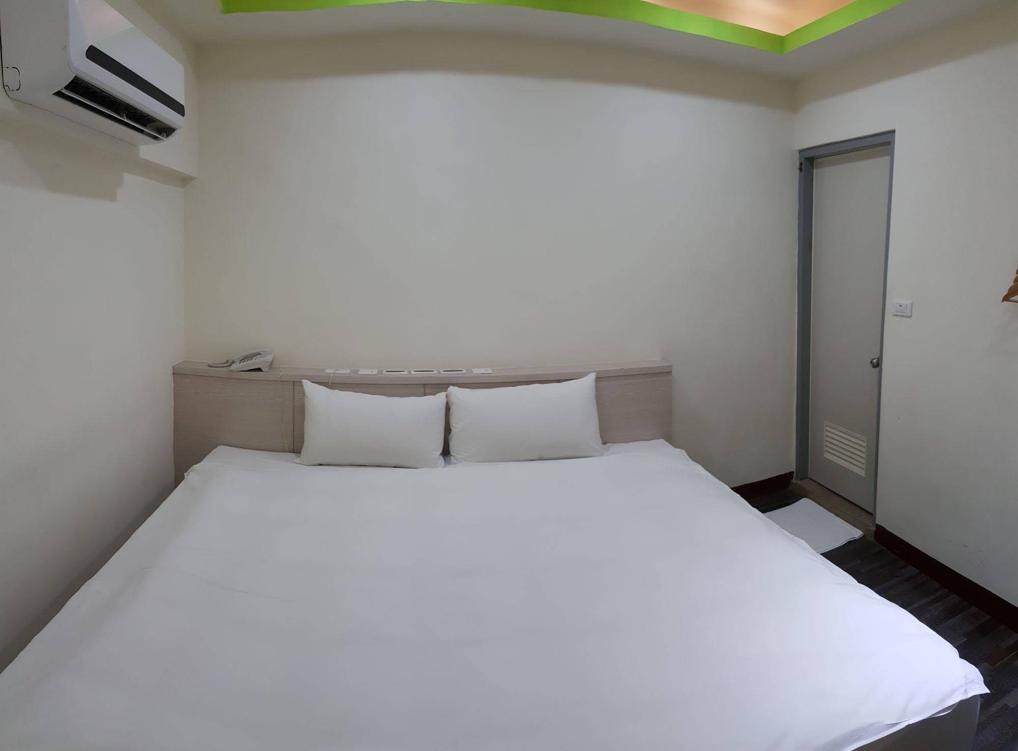 Well Live Hotel