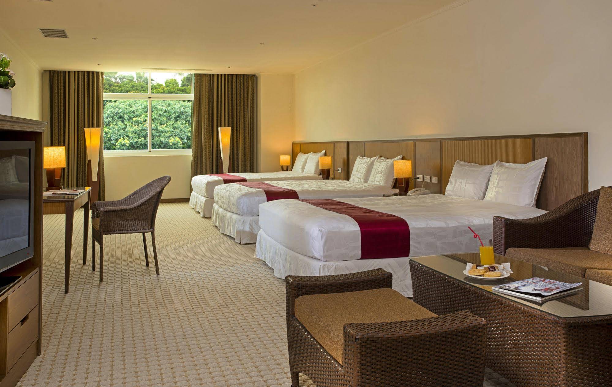 Le Beau Max Resort