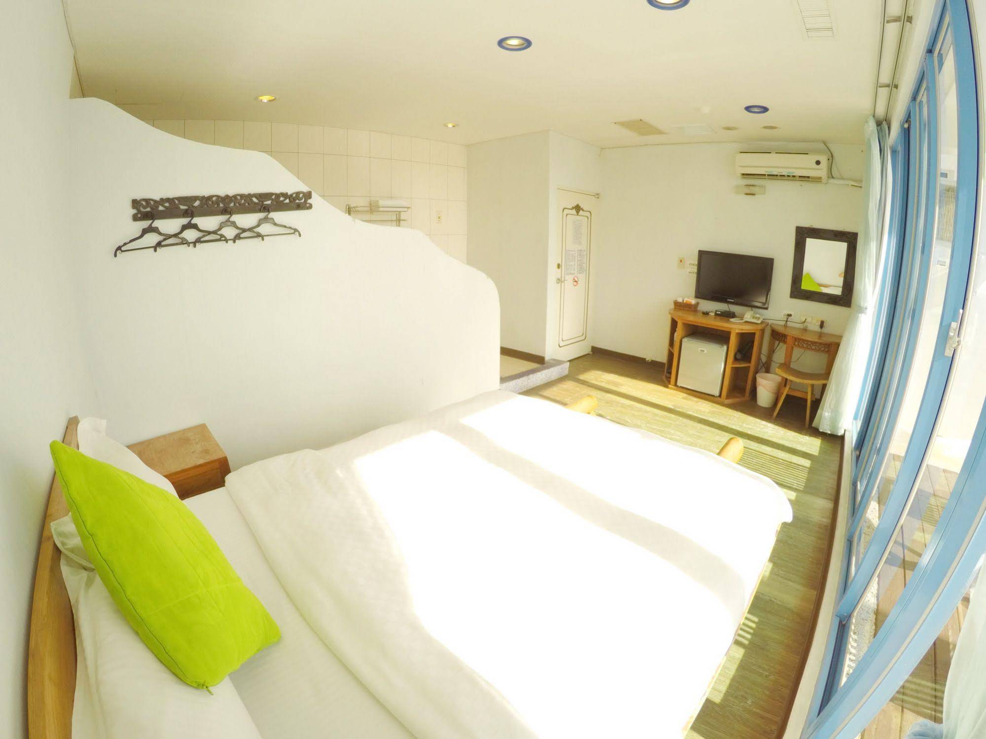 Blue Sea Hotel
