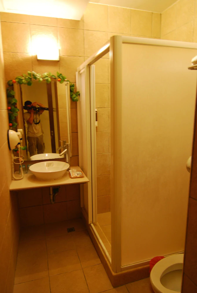 Ming Jun Holiday Inn