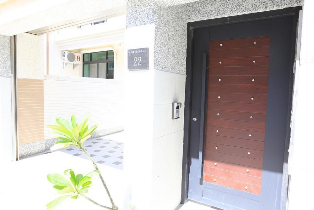 Orange Cat Hostel