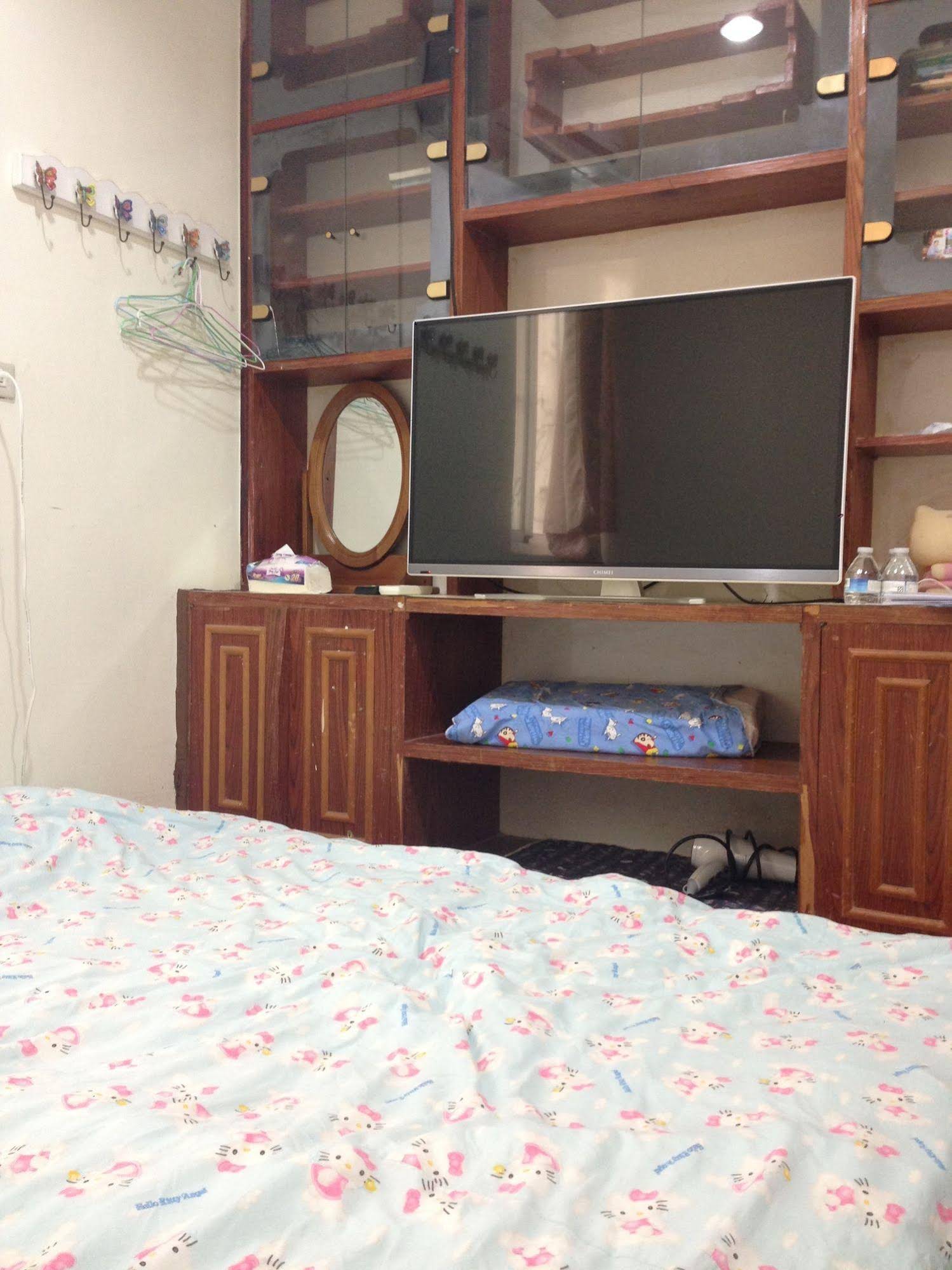 PHDs Guest House I
