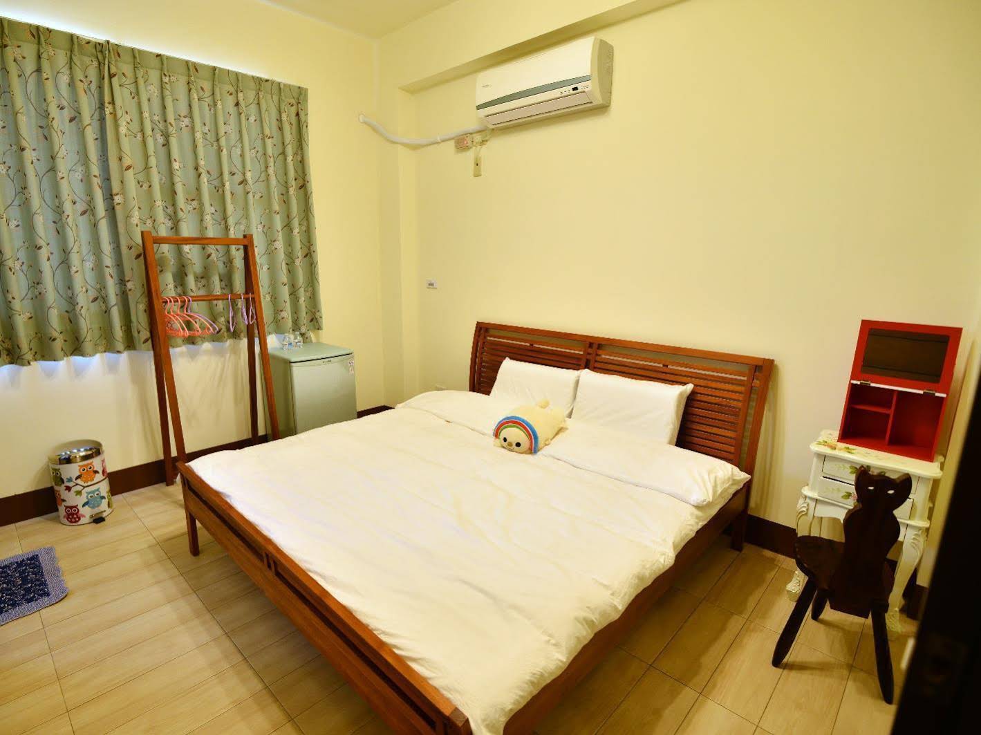 PHDs Guest House II