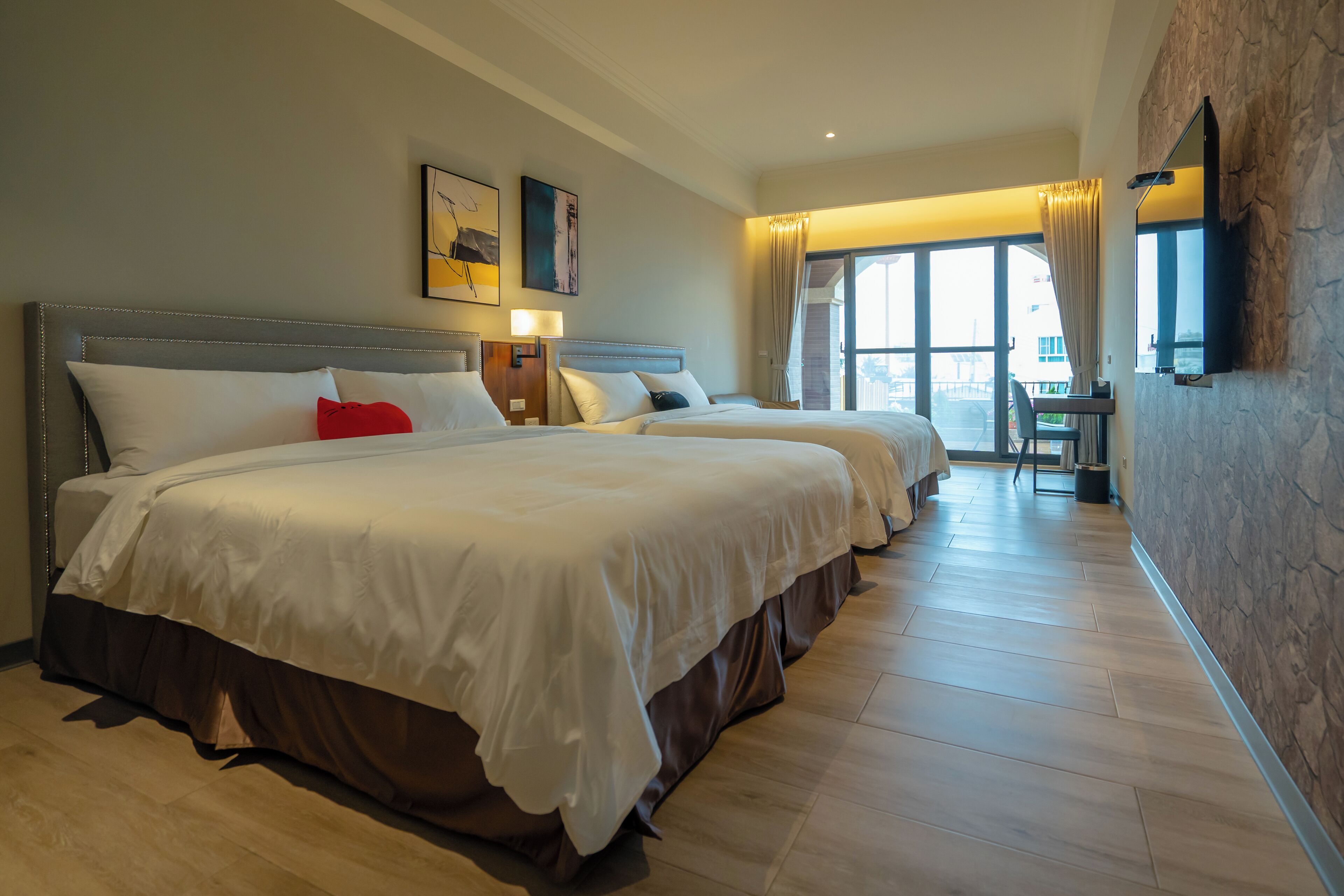 Relaxury Beach House