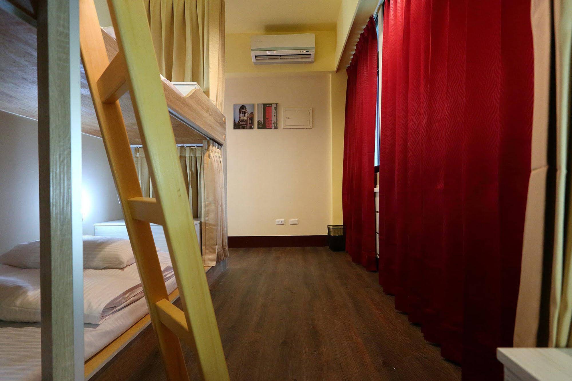 Corner House