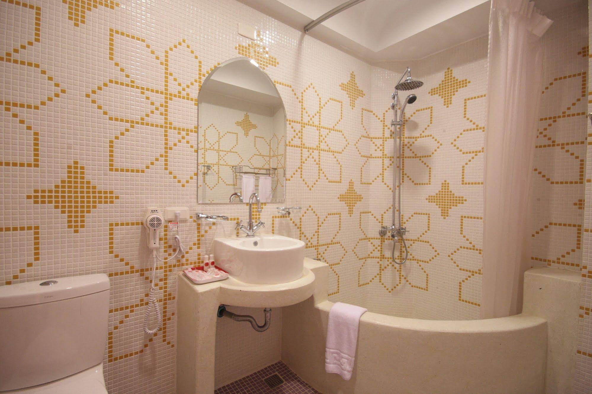 Moroccan Holiday Suite