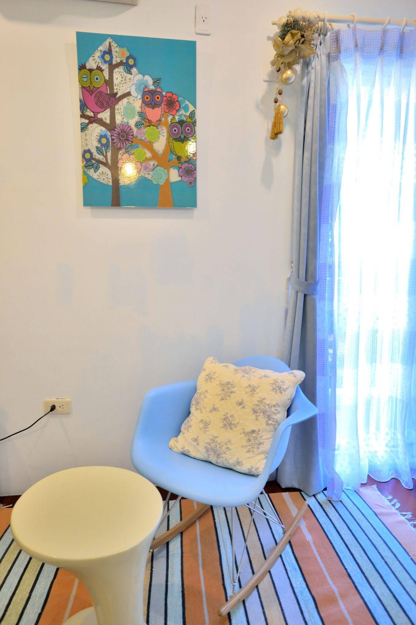 White Cotton Candy B&B