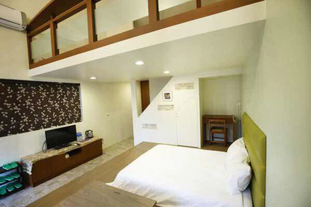 Sweetlight Bed And Breakfast