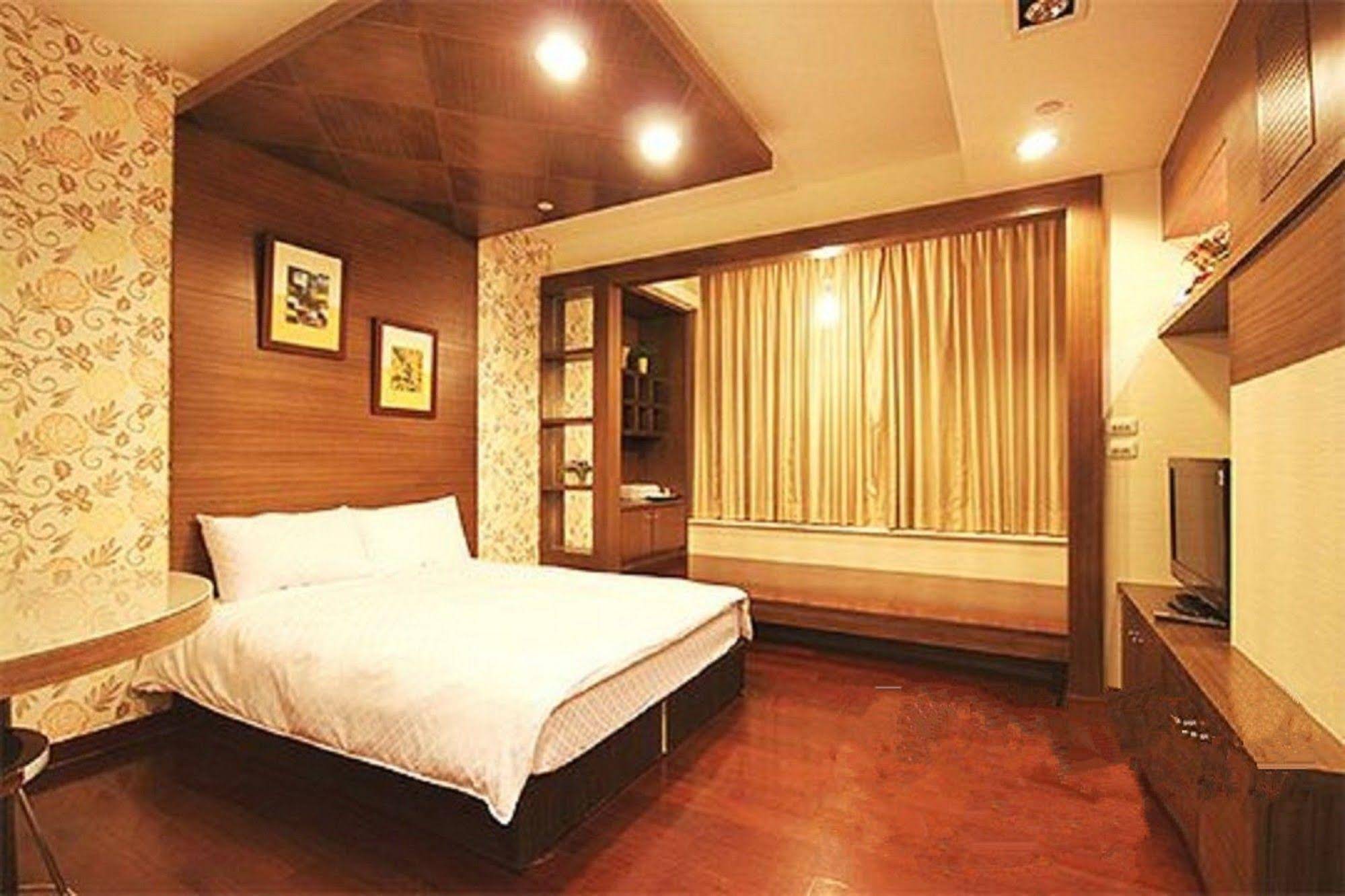 85 Jiafei Suite