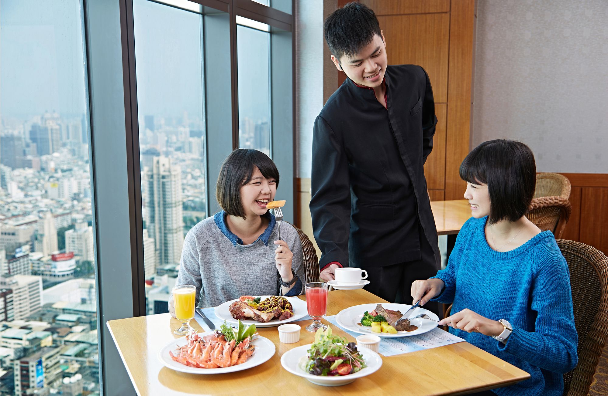 85 Sky Tower Hotel
