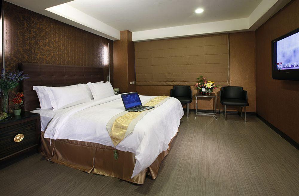 Joy Garden Hotel