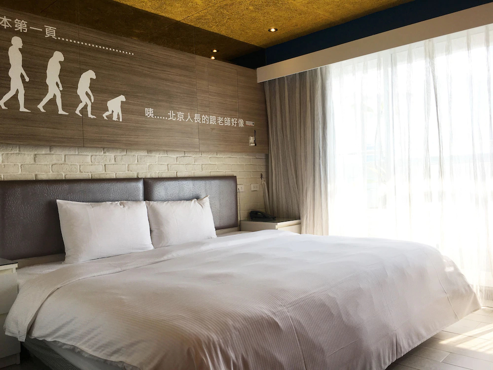 R8 Eco Hotel
