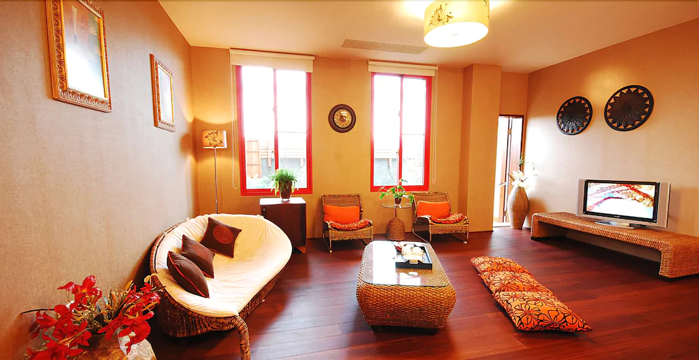 March Three Inn