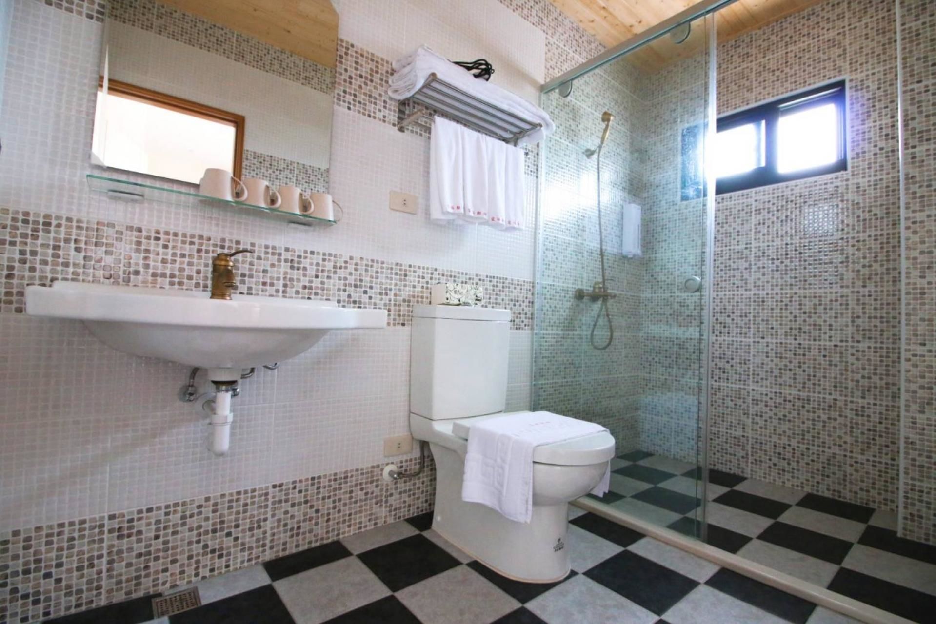 Elfin Kids And Pets B&B