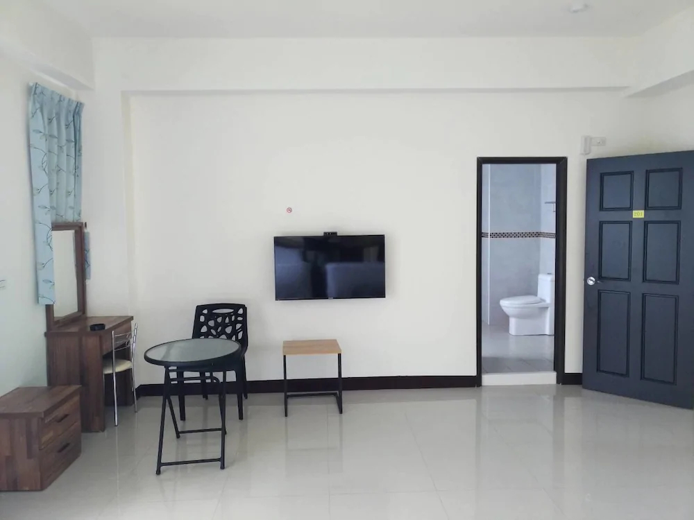 Family Of Five Guesthouse