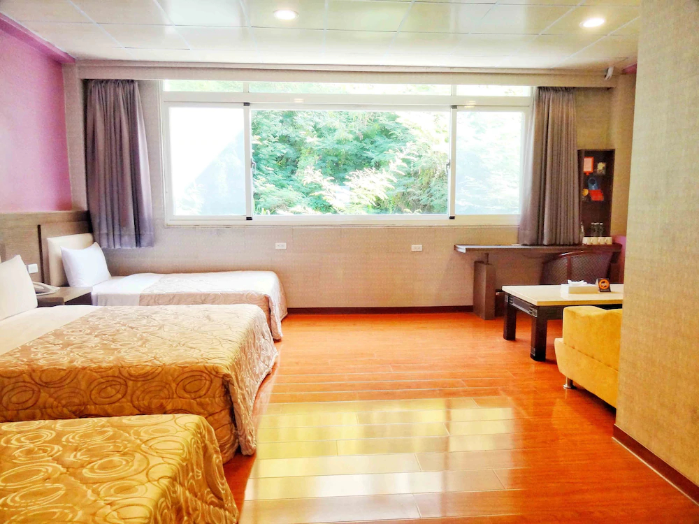 Travel Hero B&B