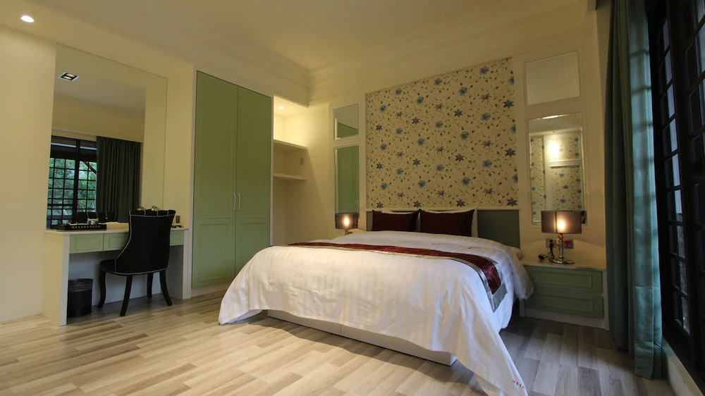 Huaman Hot Spring Villa