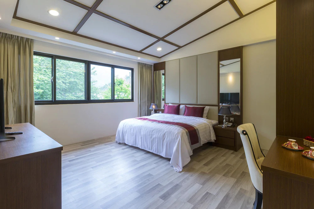 Huaman Hot Spring Villa