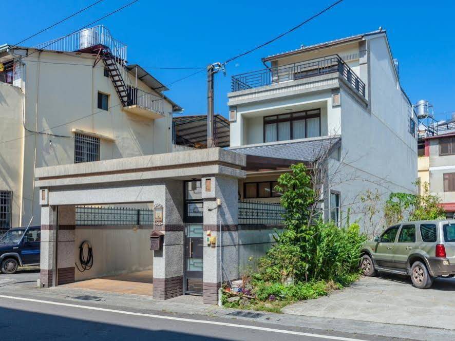 VV House