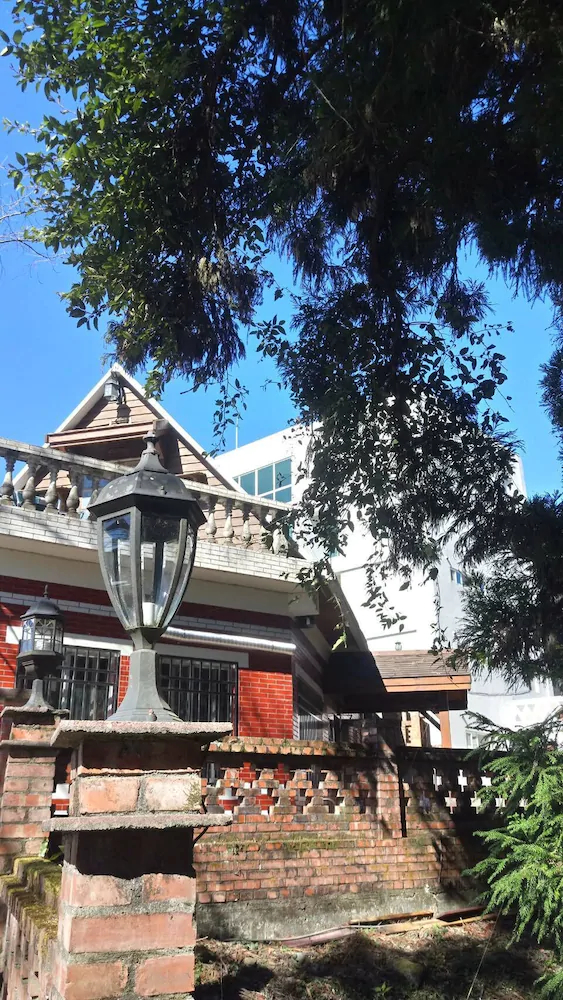 F.F.F. The 24H Valley Food Restauran B&B