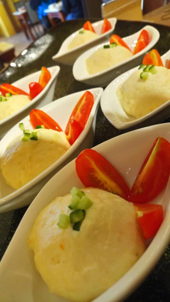 F.F.F. The 24H Valley Food Restauran B&B