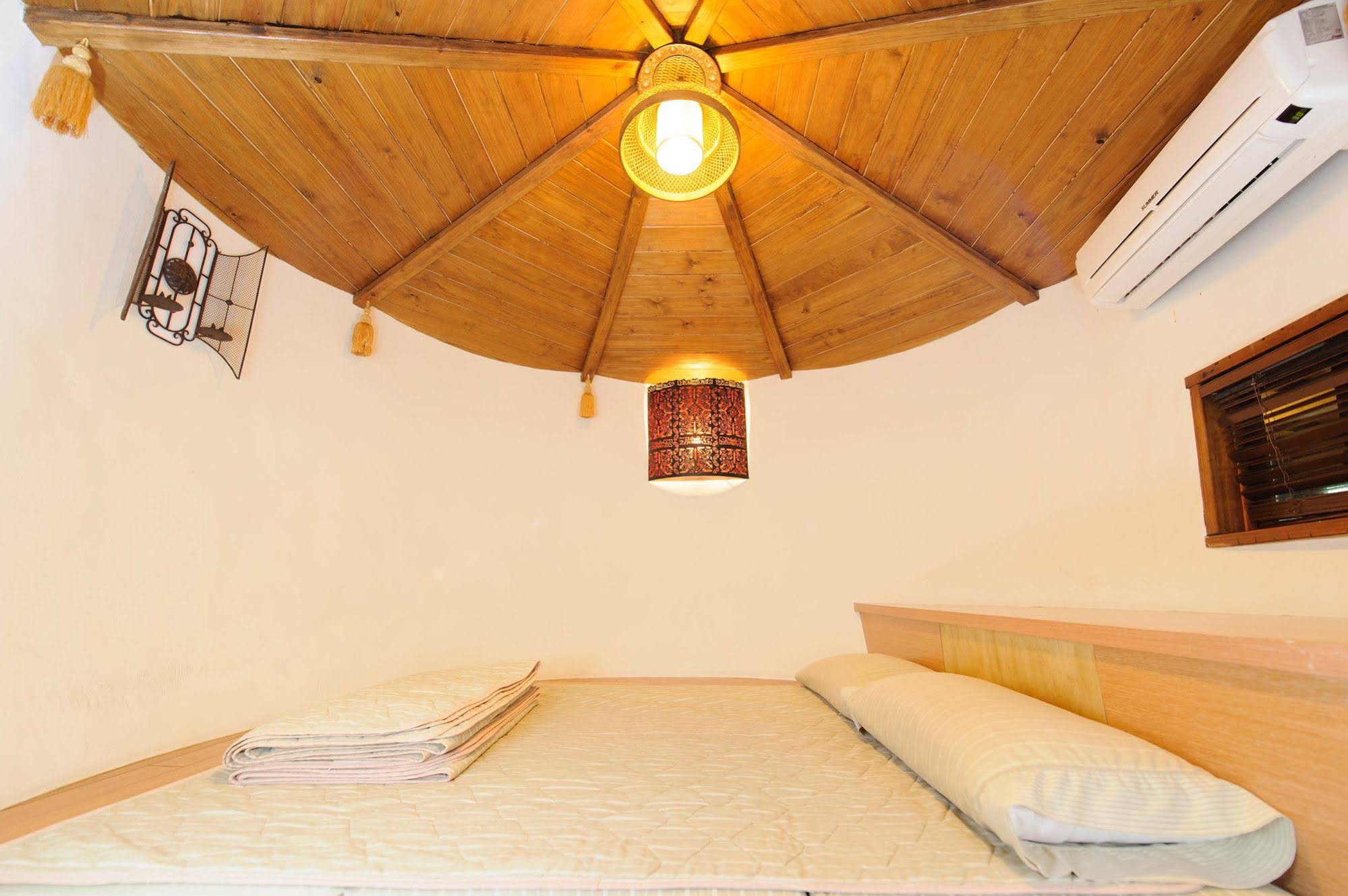 Zhuo Ye Cottage