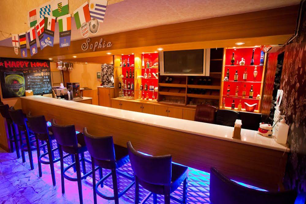 Hunt Champion Hotel