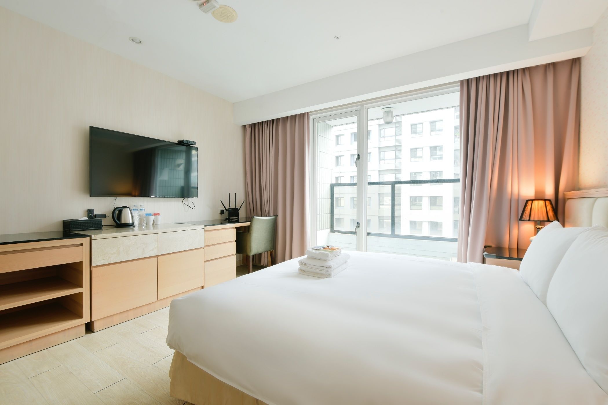 Champs Elysees Hotel