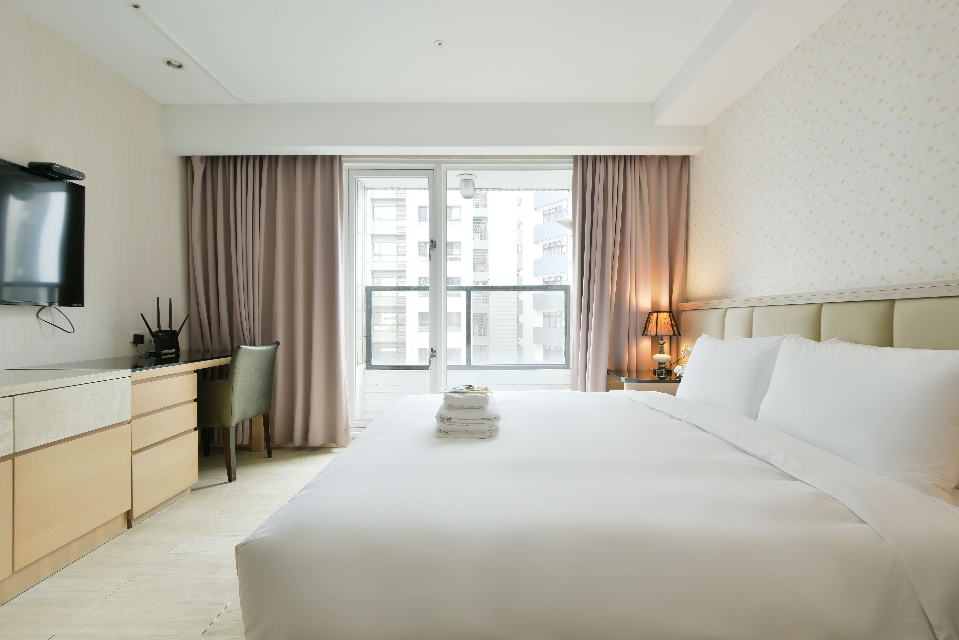 Champs Elysees Hotel