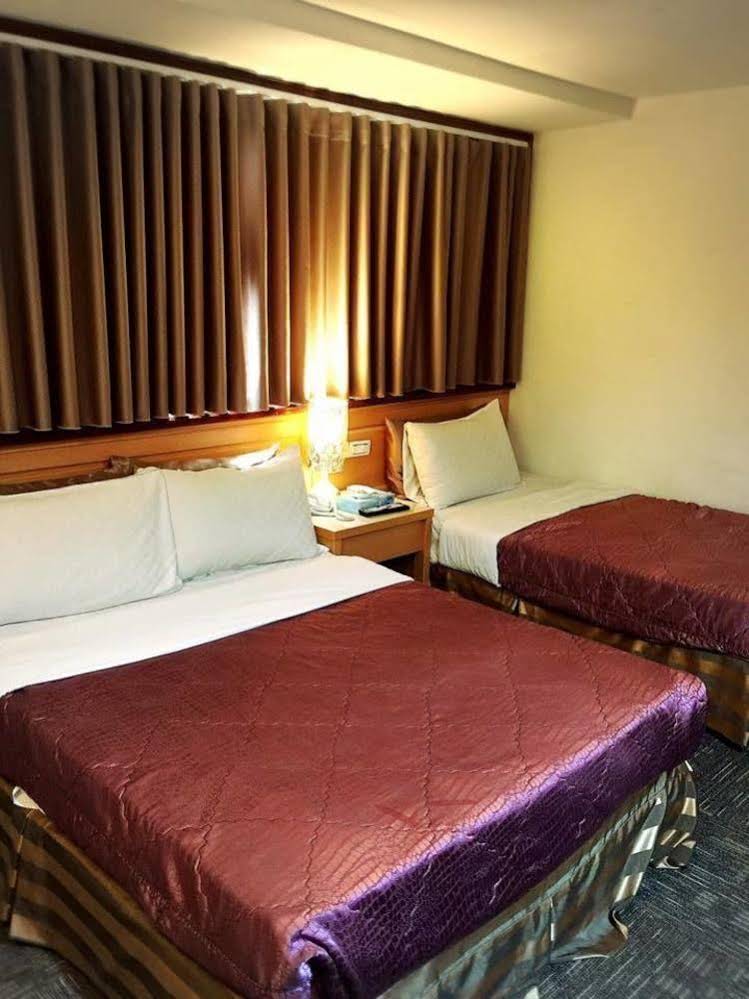 Lo Fo Hotel