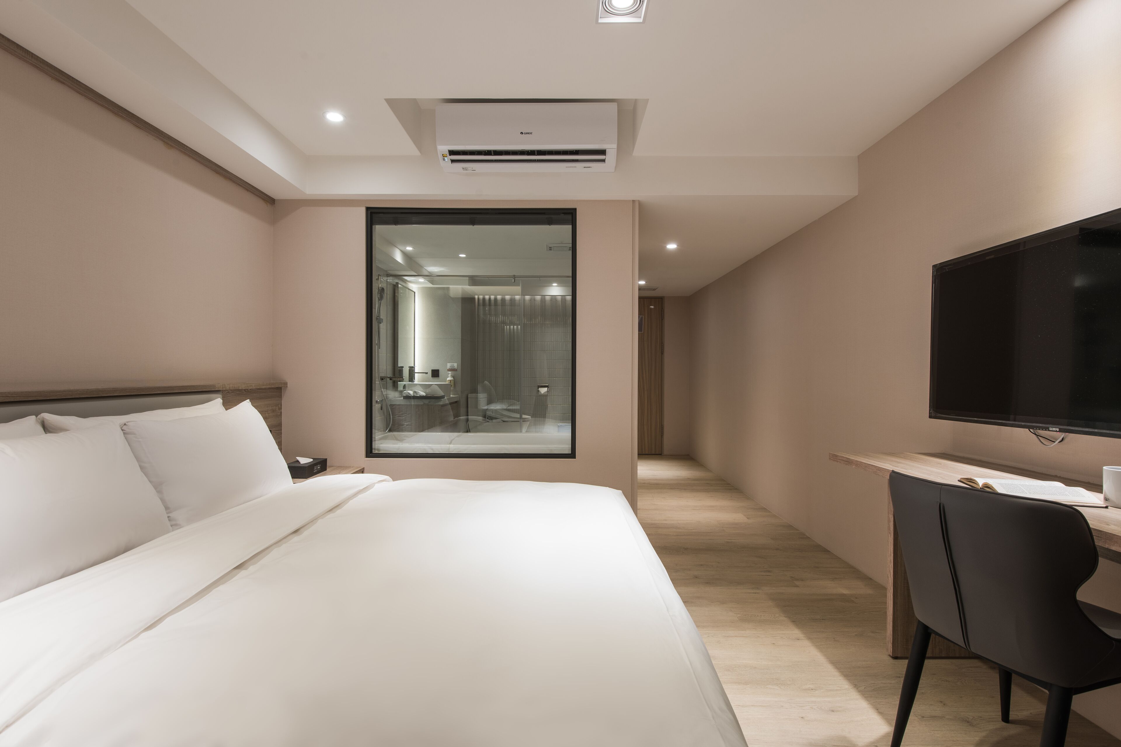 Spring's Rhapsody Hotel