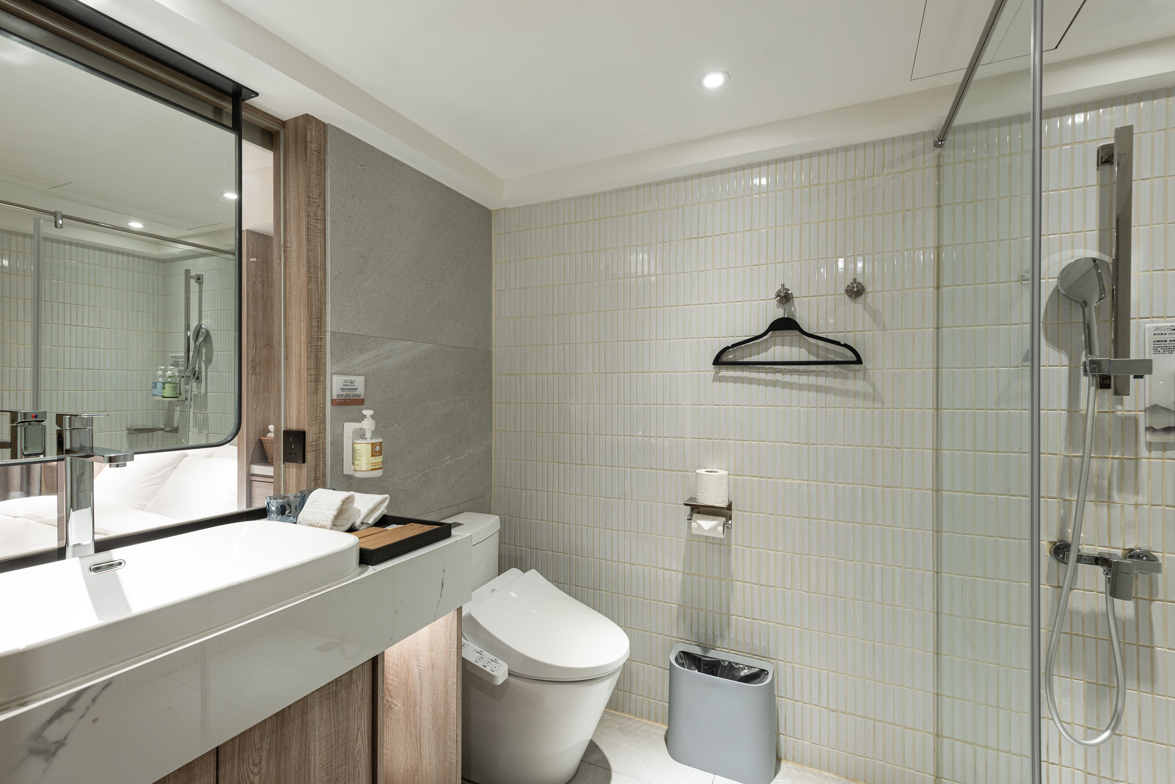 Spring's Rhapsody Hotel