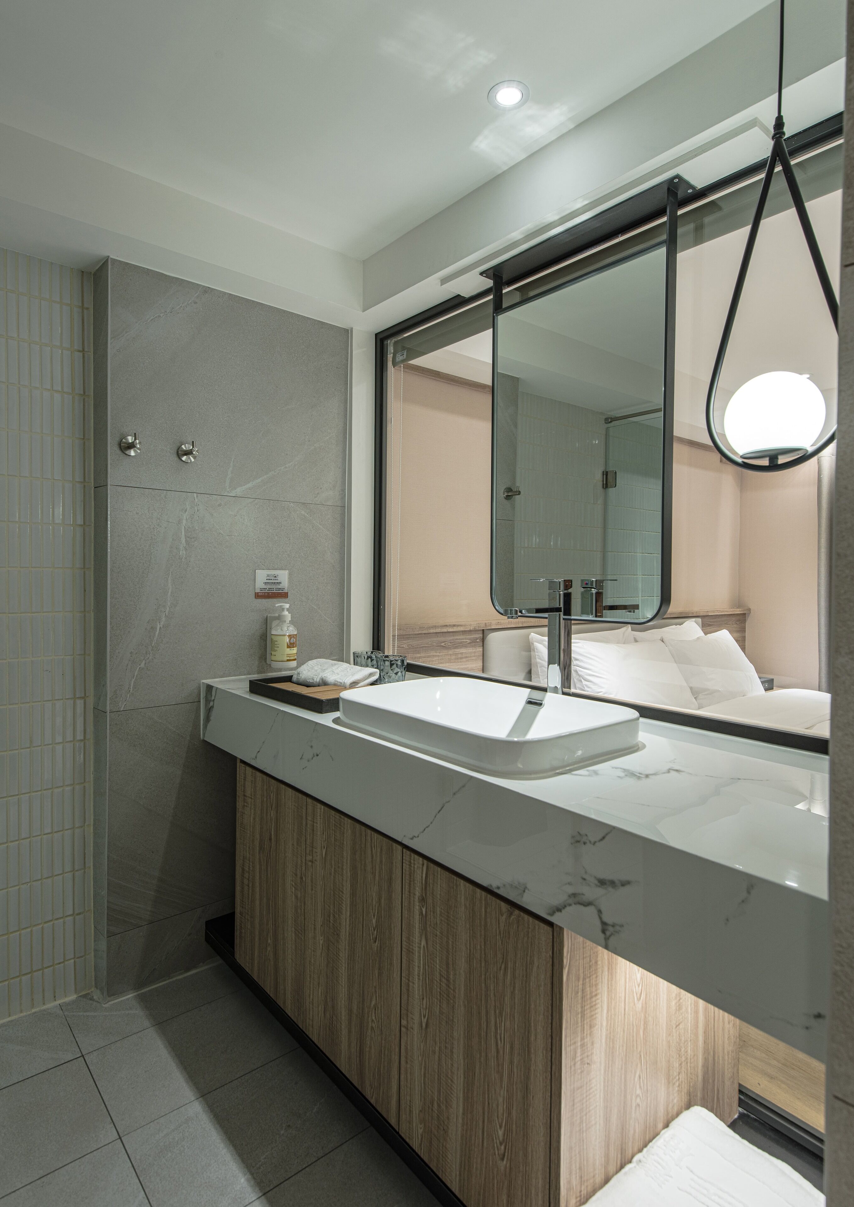 Spring's Rhapsody Hotel