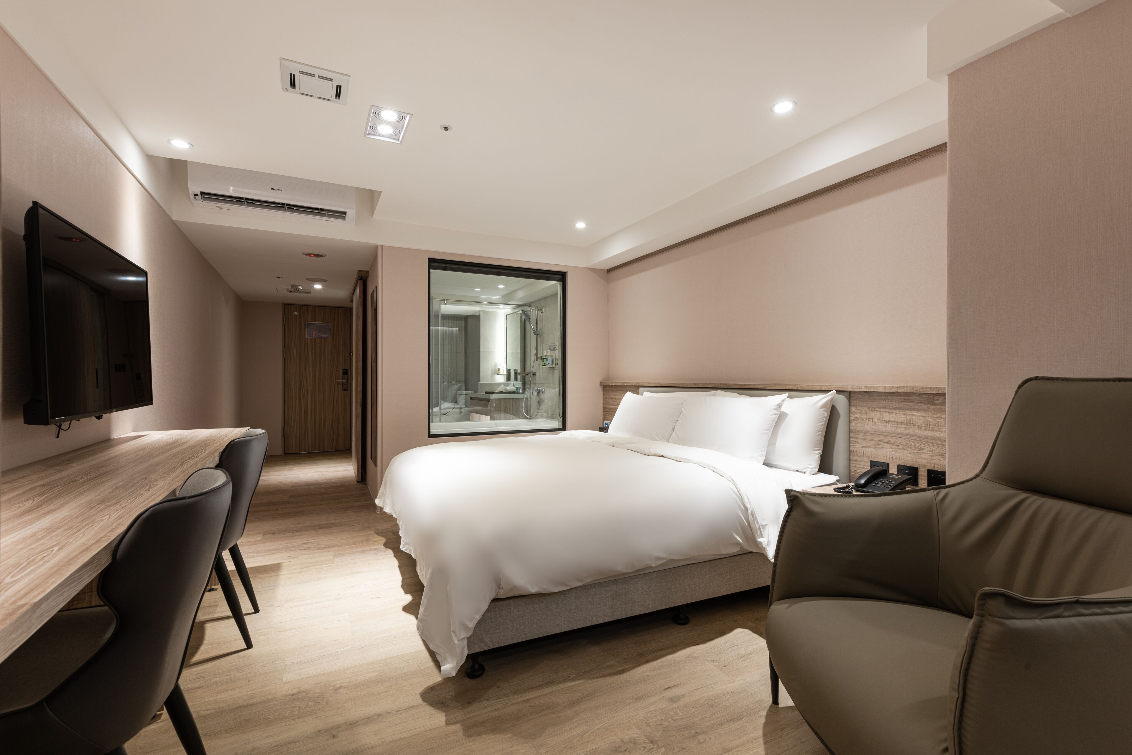 Spring's Rhapsody Hotel