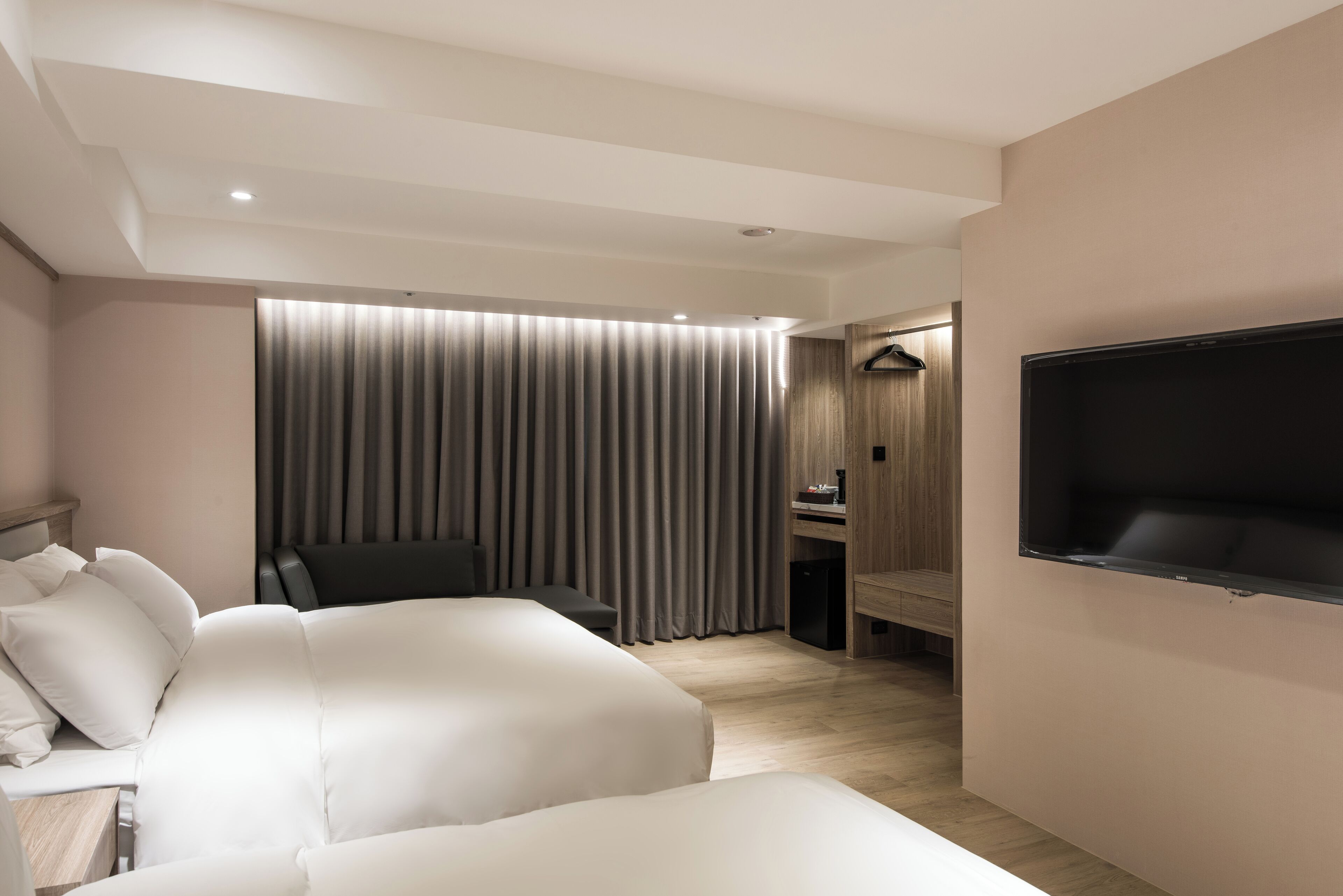 Spring's Rhapsody Hotel