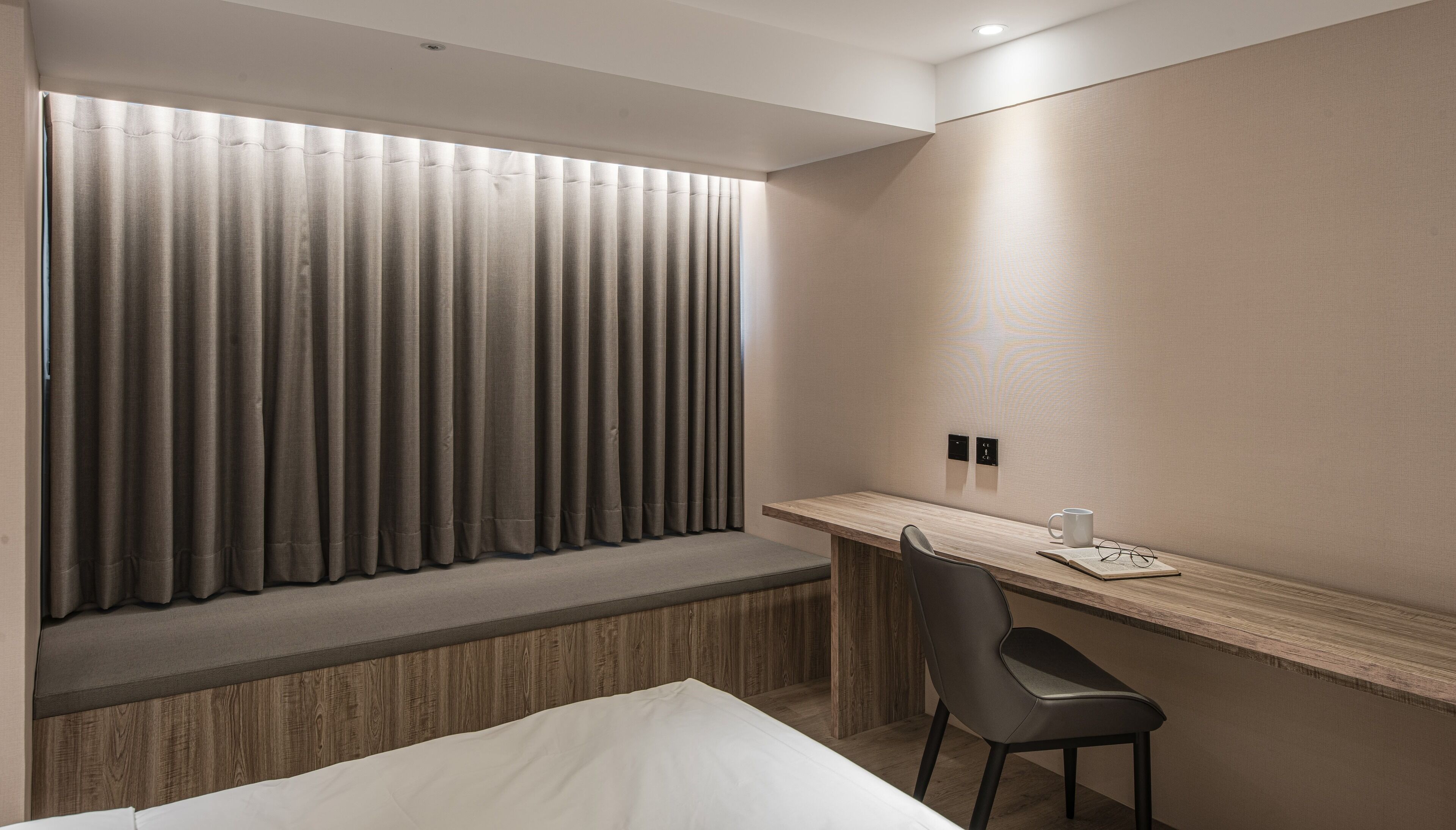 Spring's Rhapsody Hotel