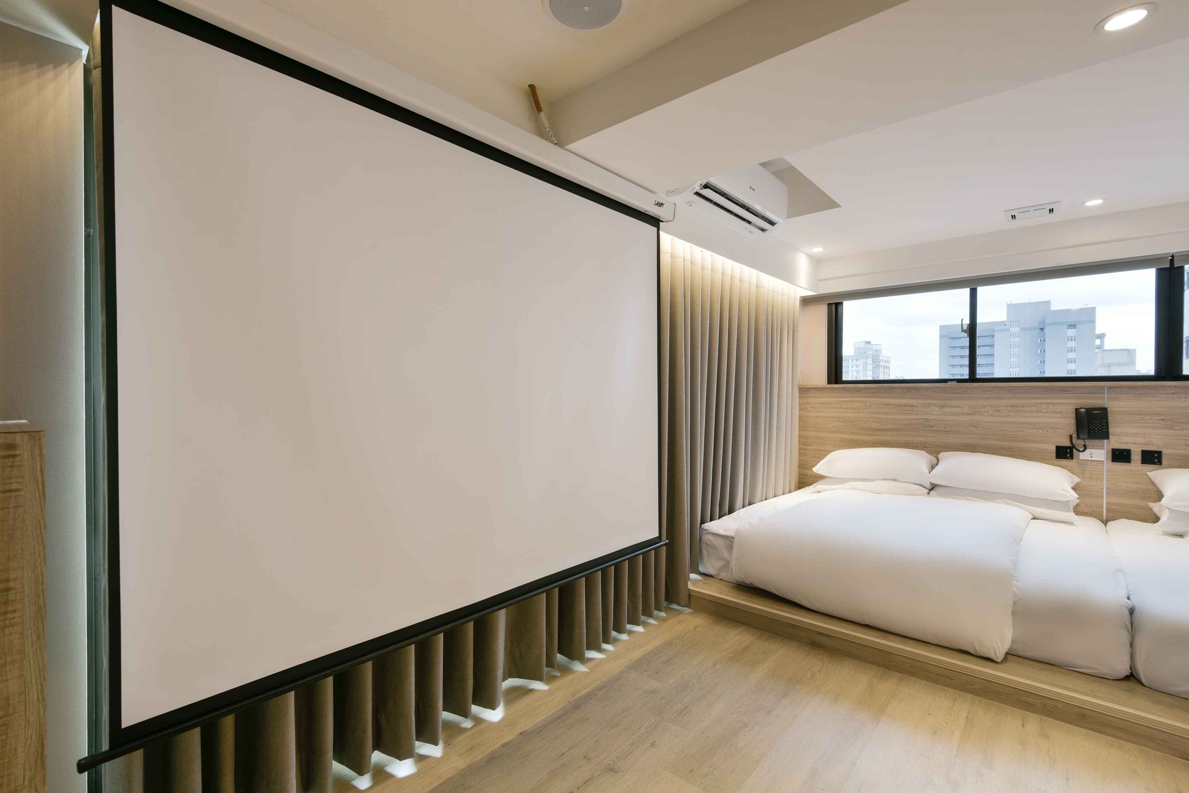 Spring's Rhapsody Hotel